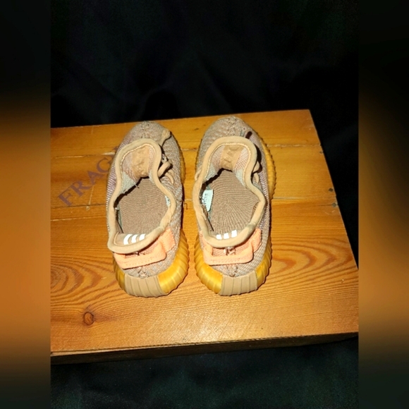 Kids Addidas Boost  Tan Shoes - Picture 3 of 7